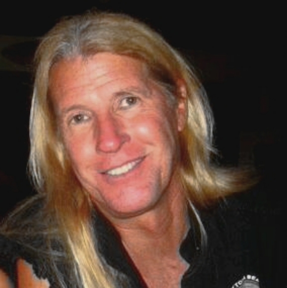 Meet your Posher, Scott - Picture 1 of 4